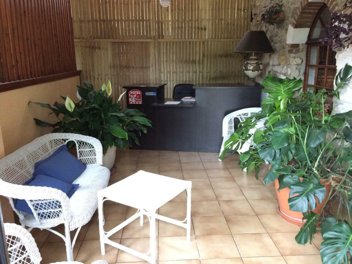 Hotel Le Phoenix Saint-Florentin  Exterior foto